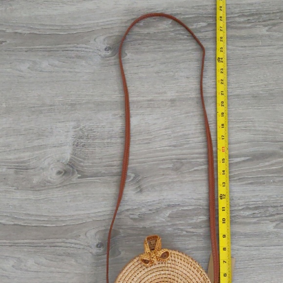 Hand woven bag - Picture 2 of 5